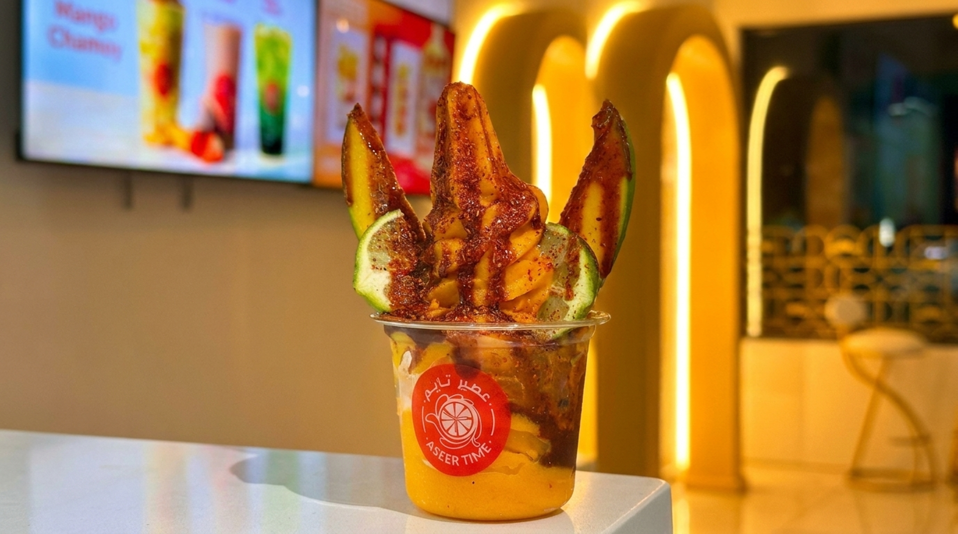 Juices, milkshakes and a lot of color
