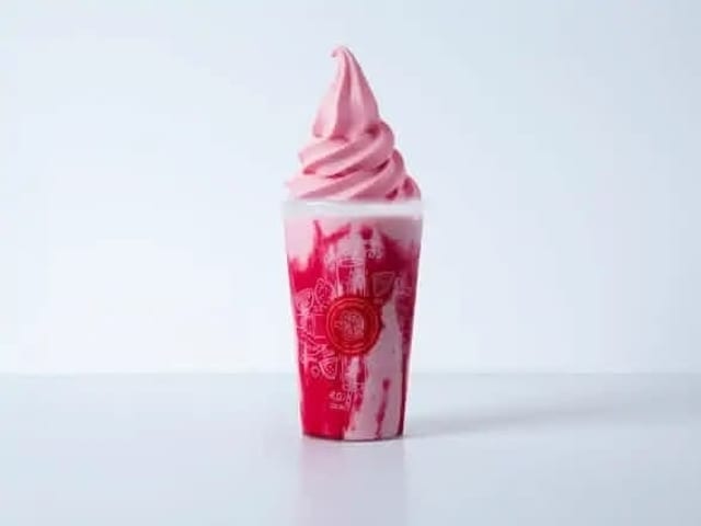Strawberry Floating.