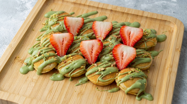 Pistachio Mini Pancake.